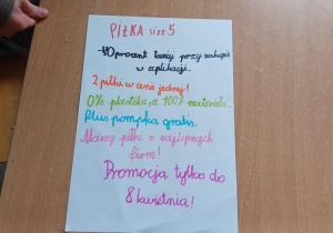 Reklama piłki nożnej stworzona przez chłopców z 3a.